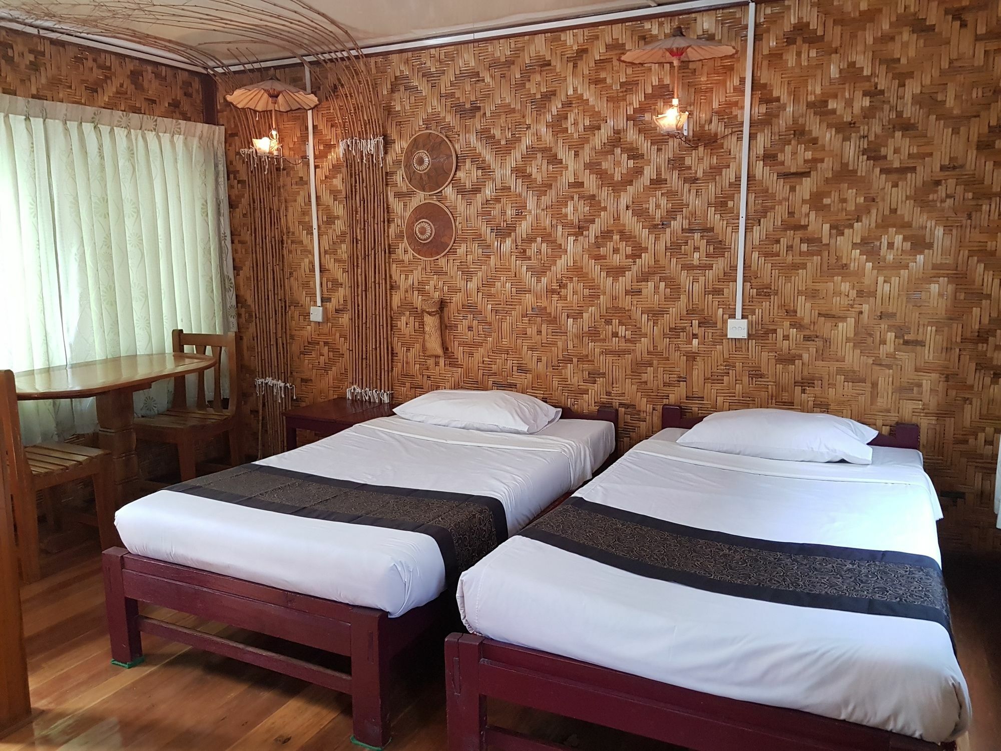 Mingalar Inn Inle Lake Zewnętrze zdjęcie